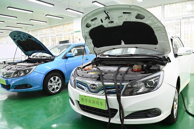 新能源汽车5.640.JPG